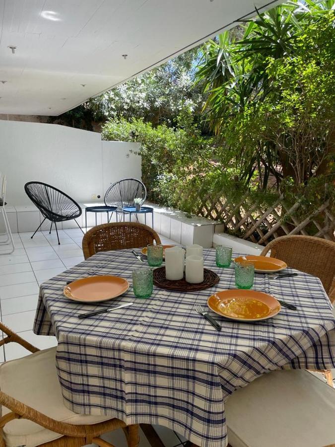 Vouliagmeni'S Secret Garden Near The Sea Apartment Athena Bagian luar foto